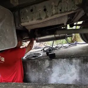 水洗维护叉车尾气净化器