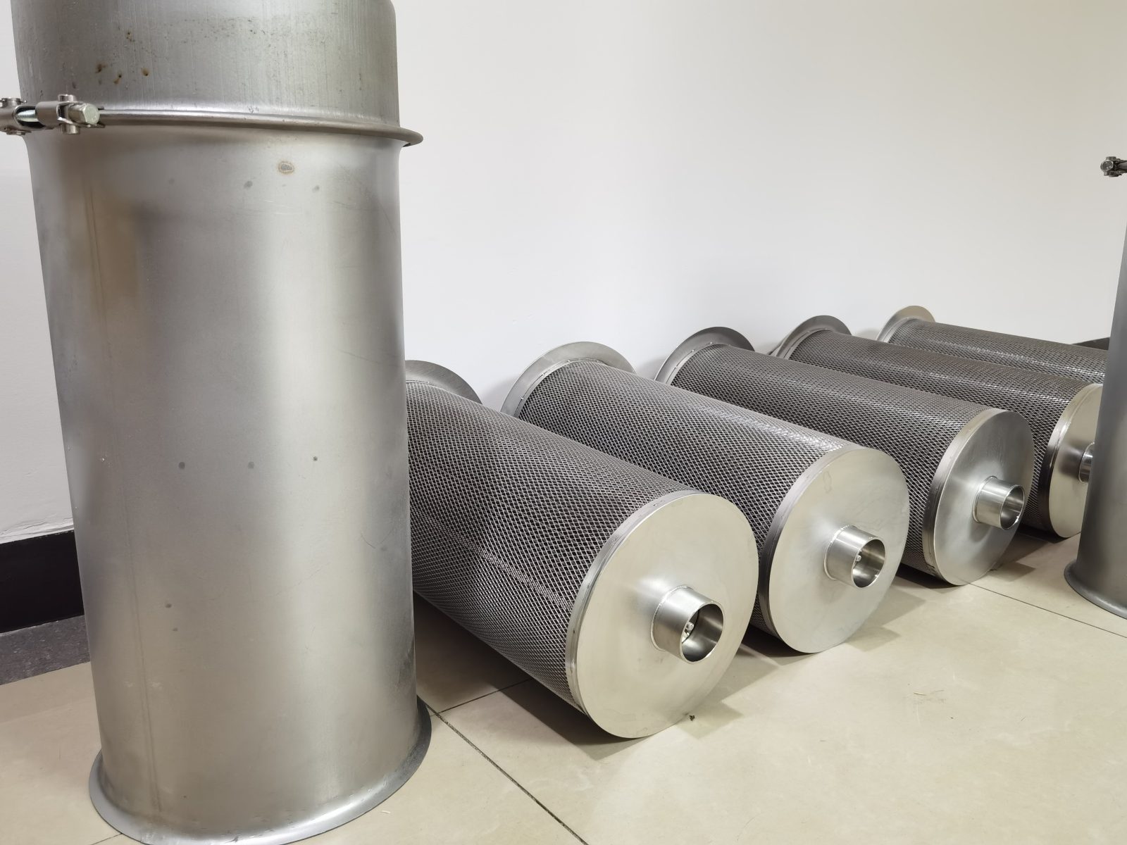 Twin metal purifiers