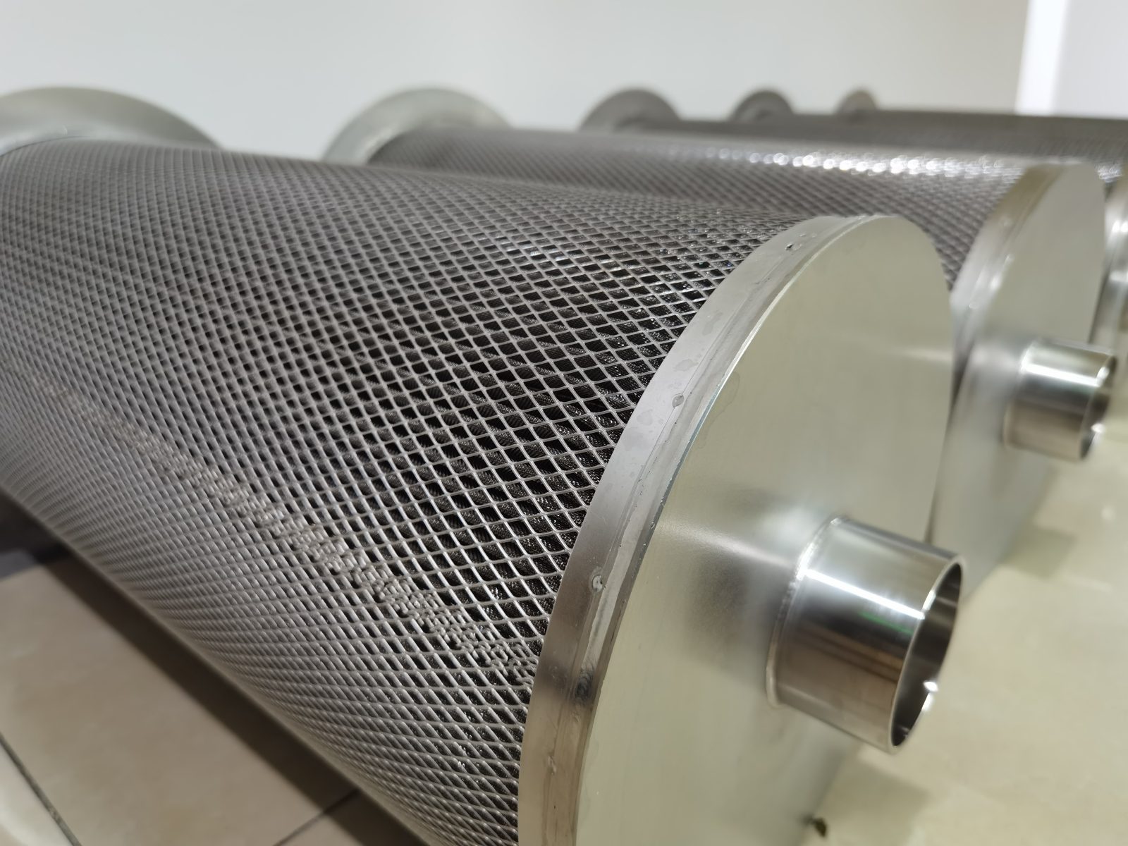 Metal exhaust purifier side view