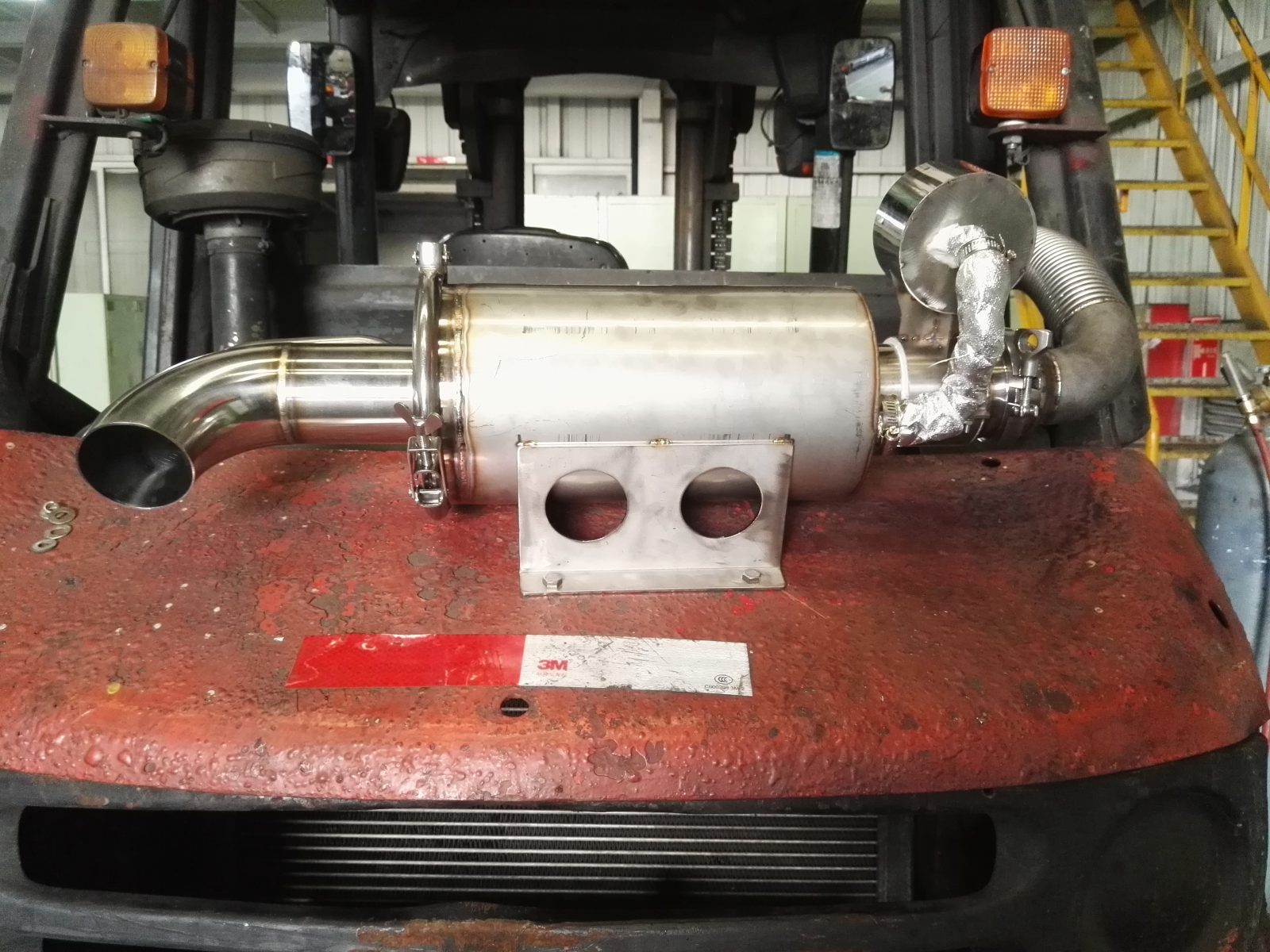 Forklift purifier installation site