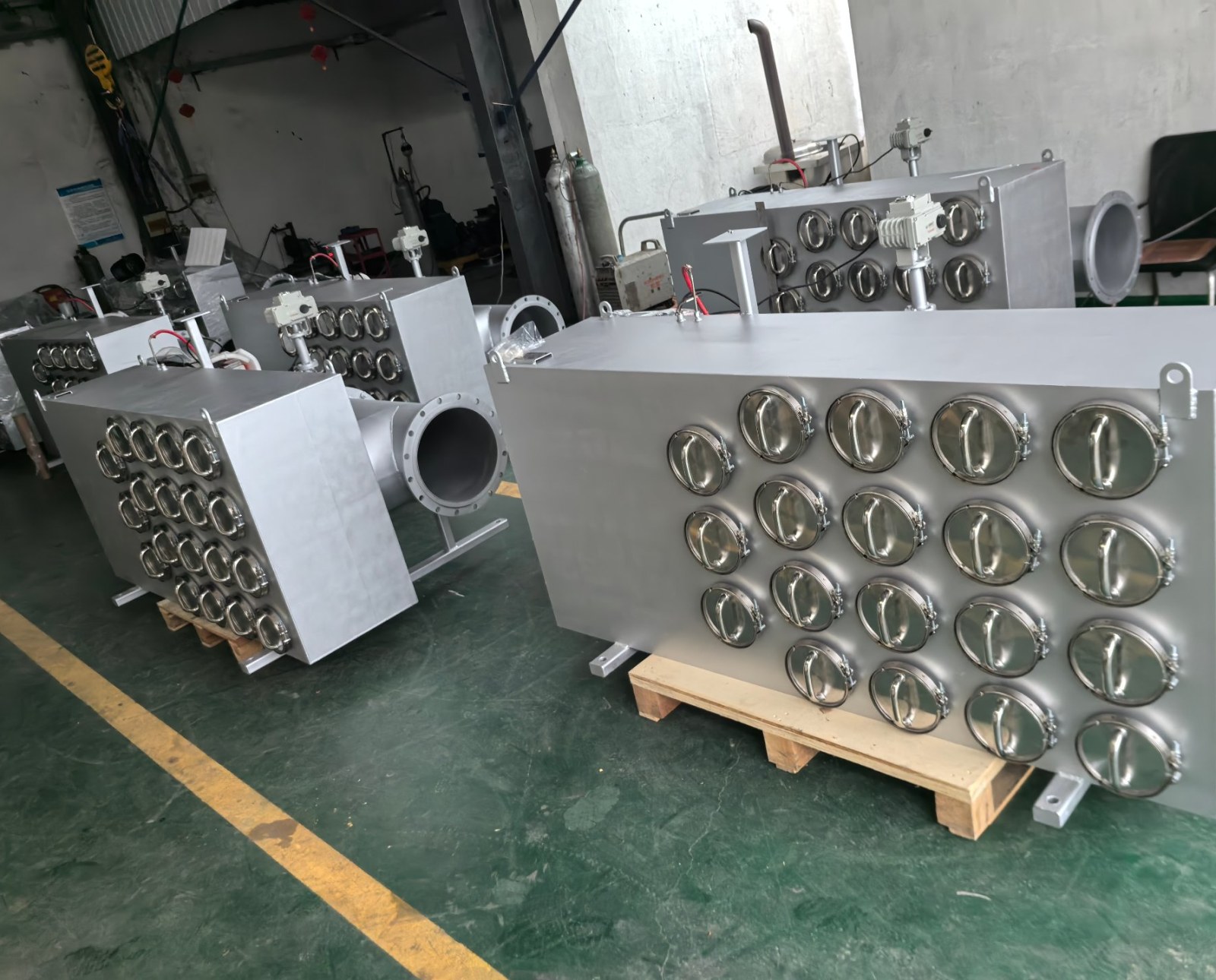 AIFILTECH 4芯吊装式发电机组尾气净化器 | AIFILTECH 4-core hoisting-type genset exhaust purifier