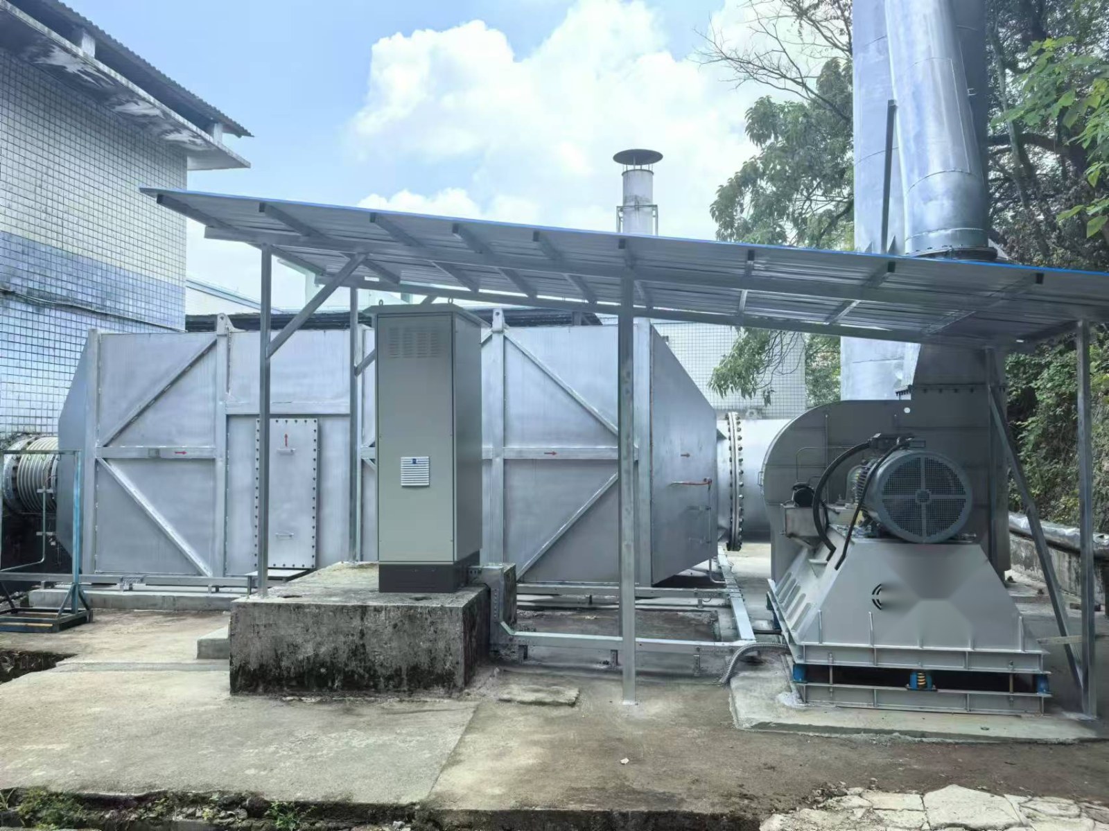 AIFILTECH 发电机组尾气净化系统与风机联调现场 | AIFILTECH genset exhaust purification system with induced fan