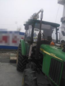 AIFILTECH 机场拖拉机尾气净化器（侧面） | AIFILTECH airport tractor exhaust purifier (side view)