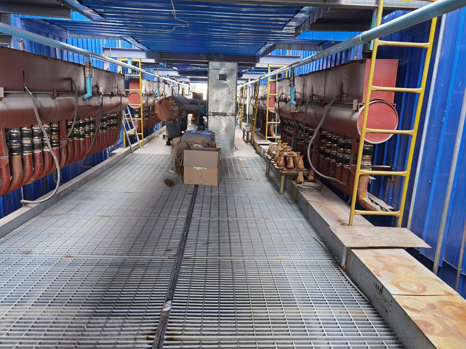 除尘器内部通道与滤管束阀组布置 - AIFILTECH dust collector interior passage and filter bundle valves