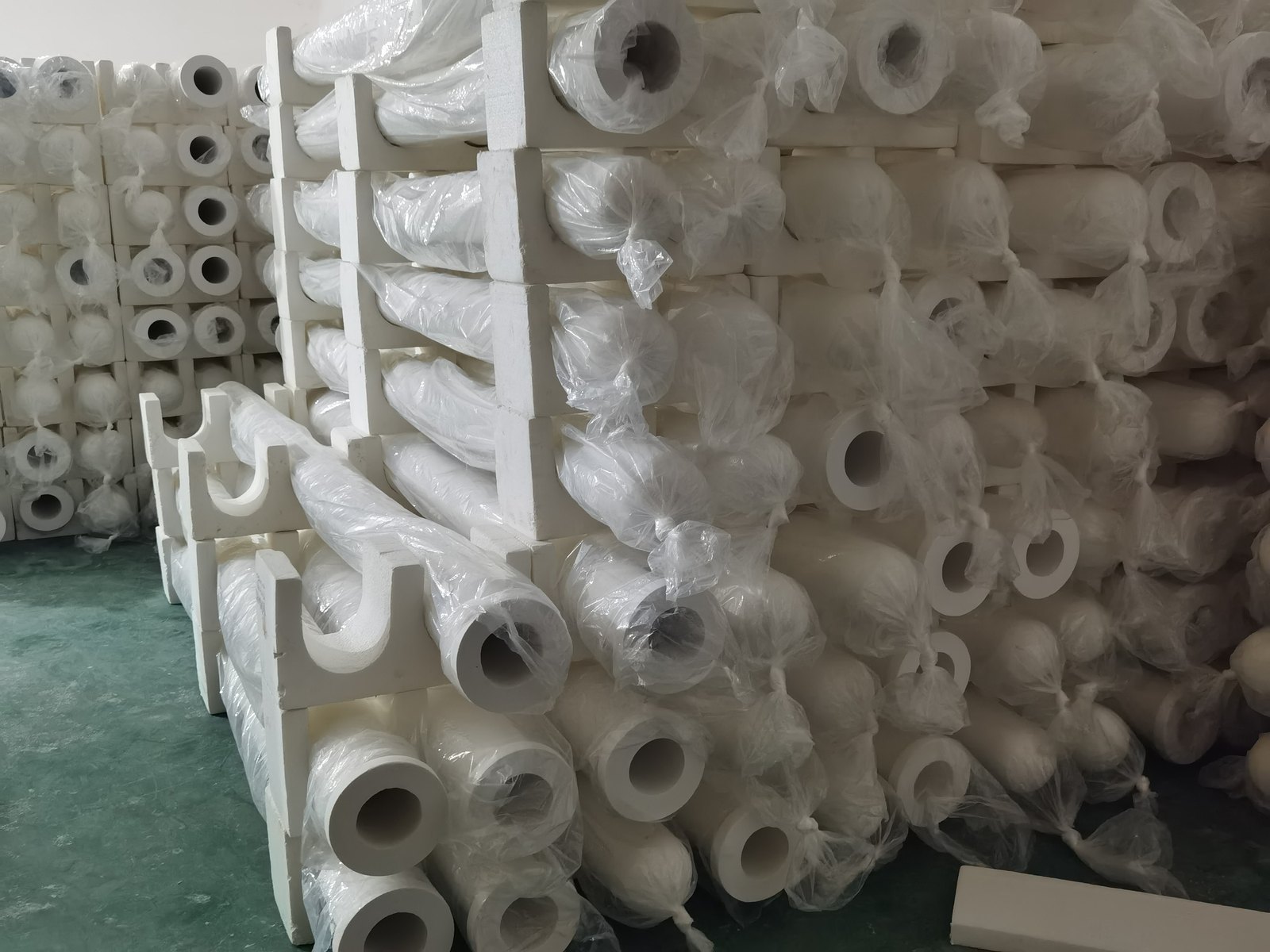aifiltech ceramic fiber filter tubes warehouse 04.jpg