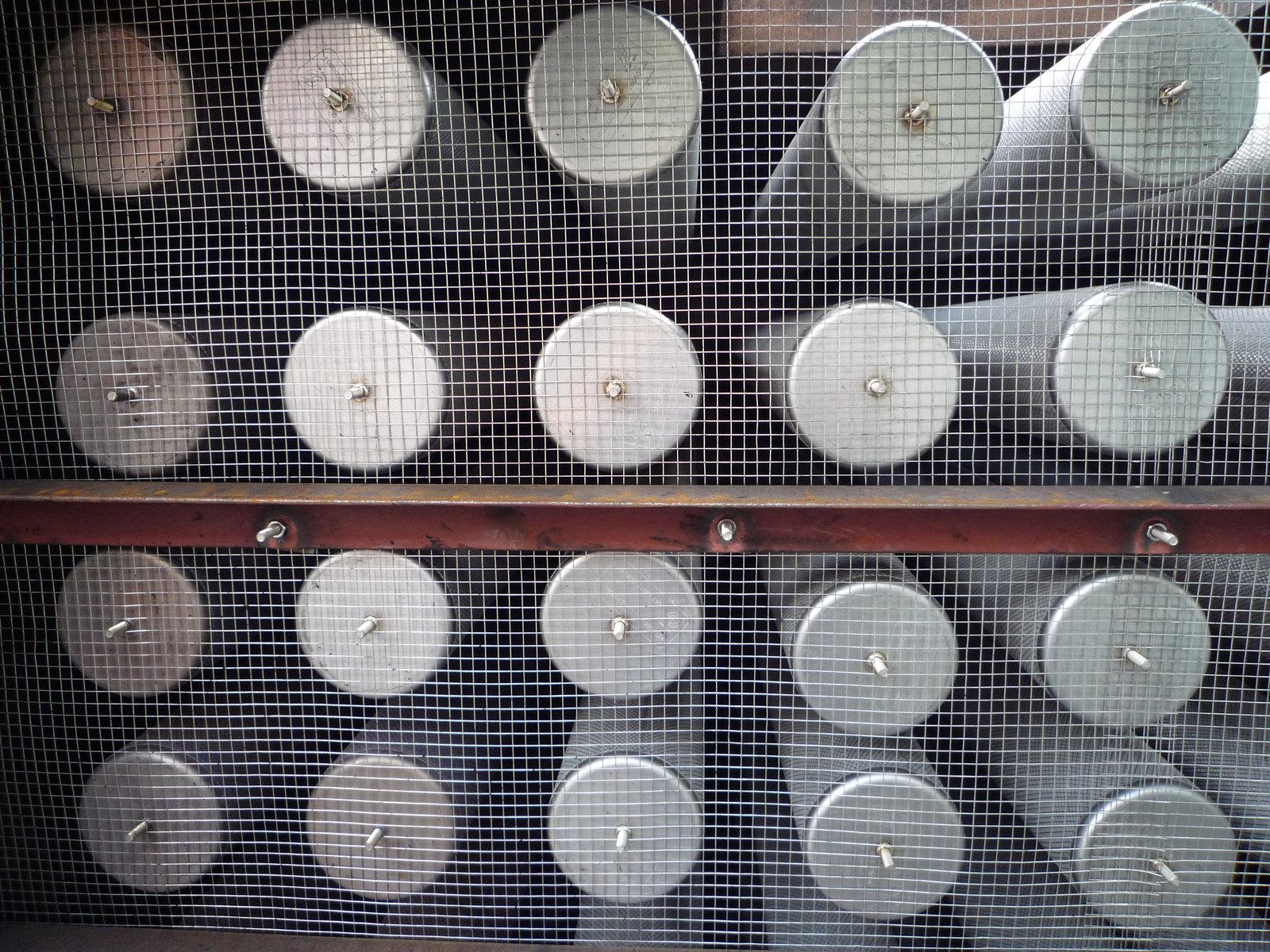 aifiltech ceramic filter tubes array.jpg