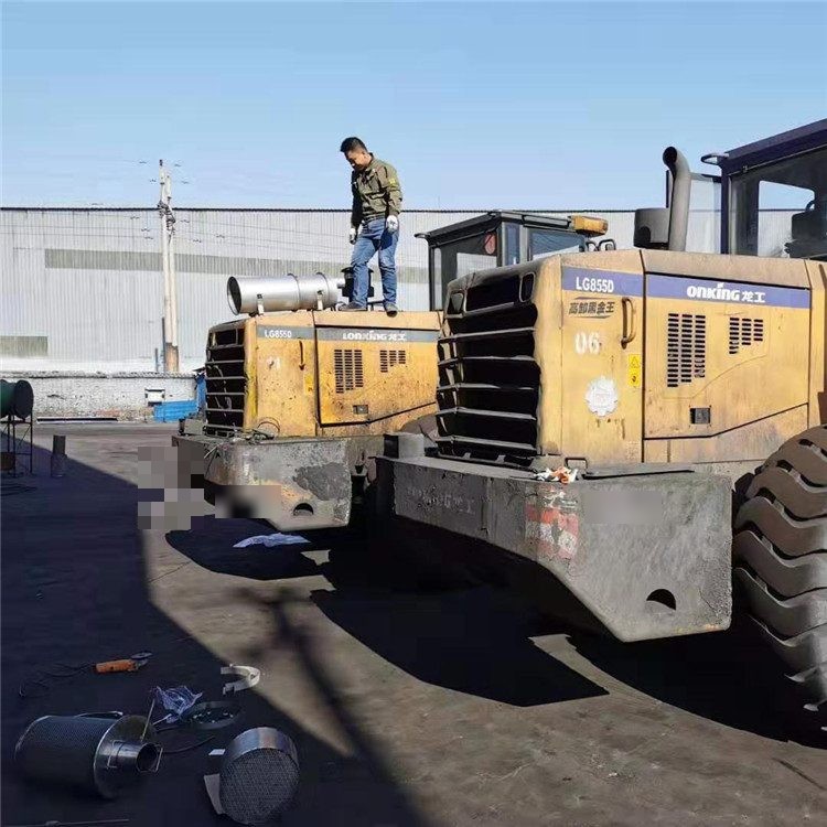 工程机械黑烟净化器装载机组实拍 - AIFILTECH construction machinery black smoke purifier wheel loaders