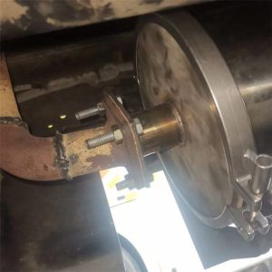 挖机尾气净化器底盘安装特写 - AIFILTECH excavator exhaust gas purifier underbody install closeup