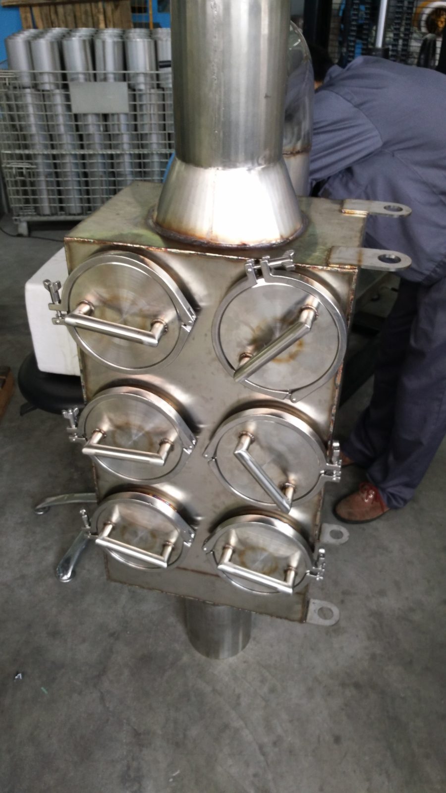 Truck exhaust purifier installation