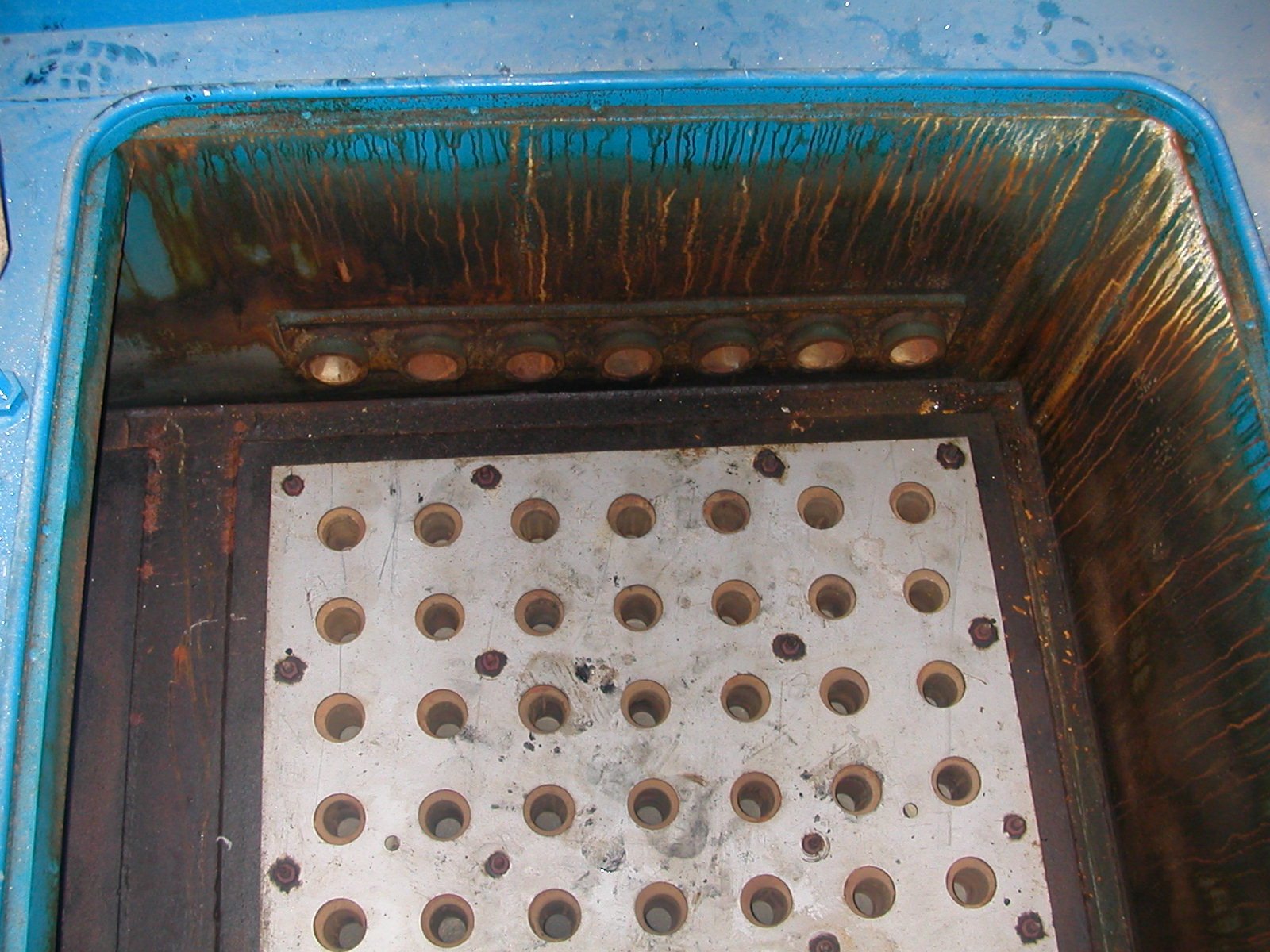 aifiltech dust ceramic tube tubesheet.jpg
