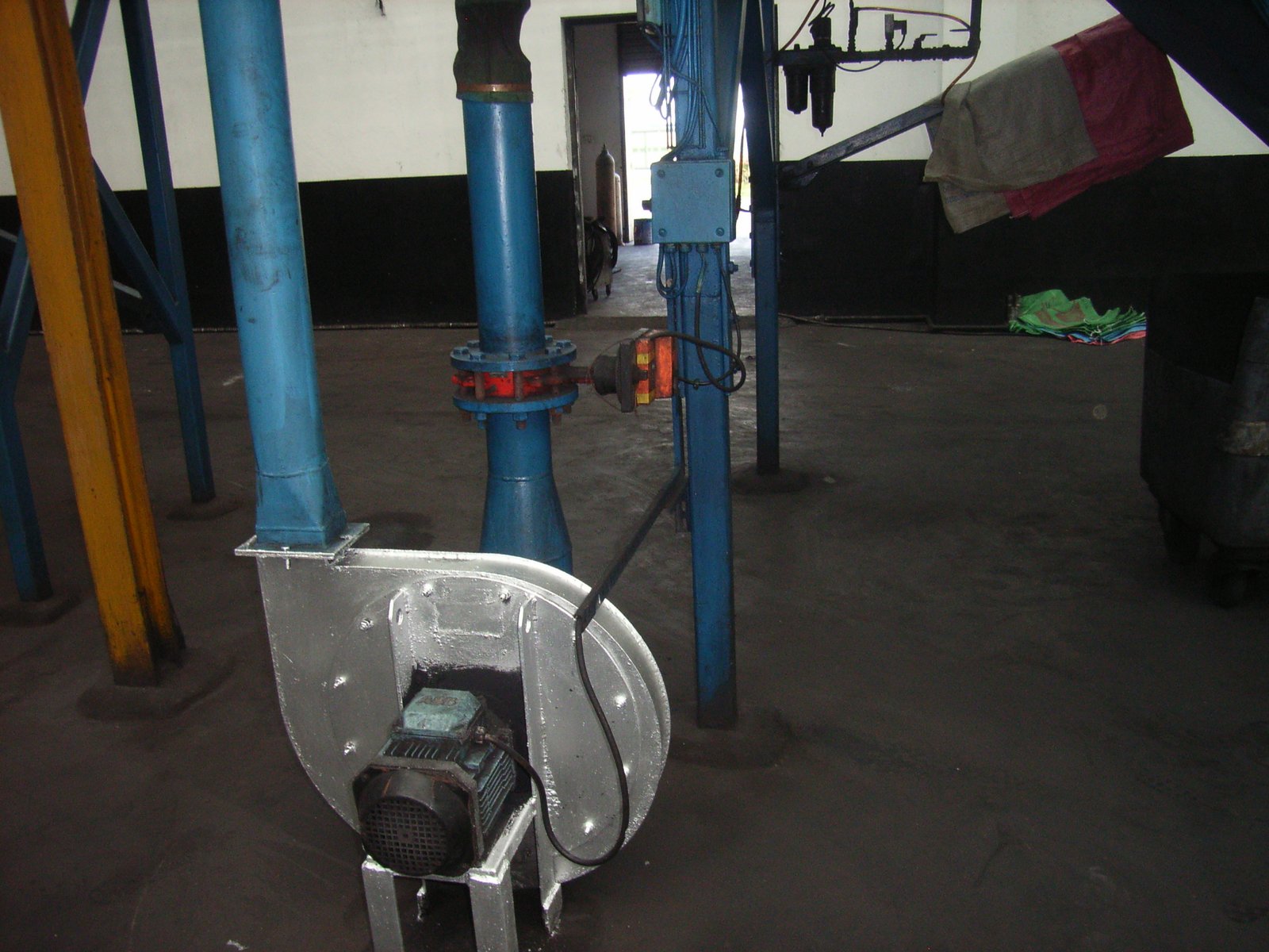 aifiltech dust modular unit angle.jpg