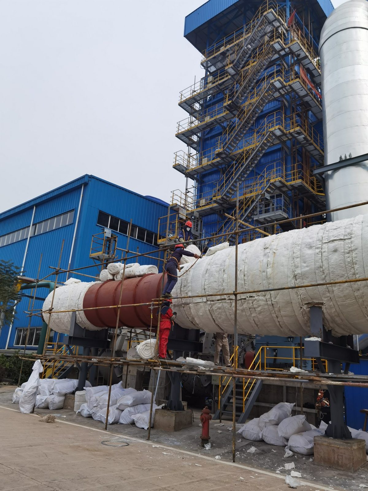 管道陶瓷纤维保温包裹施工 - AIFILTECH ceramic fiber insulation wrapping on duct