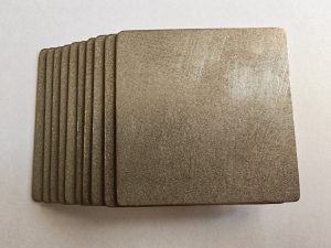 Stack of AIFILTECH sintered porous titanium plates