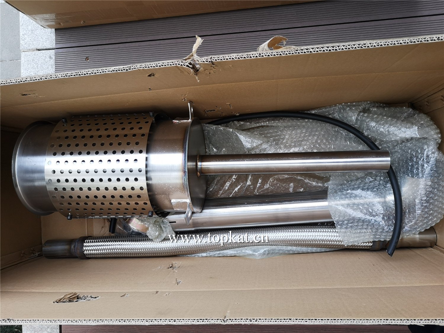 aifiltech purifier with tailpipe.jpg