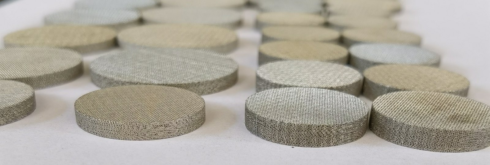 aifiltech sintered metal discs side.jpg