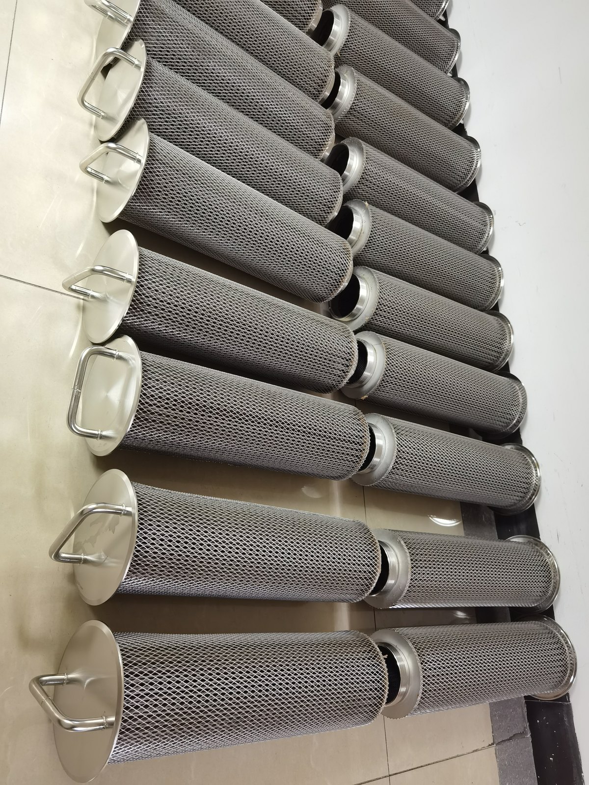 aifiltech sintered metal filter cartridge batch 01.jpg
